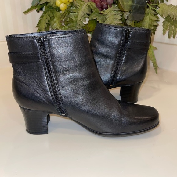 Clarks Black Leather Side Zip Ankle Boots With Buckle Detail - Picture 6 of 16